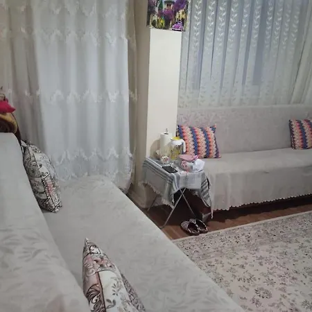 Apartment Kpz Flats - Cheap Staying Sleeping Place *