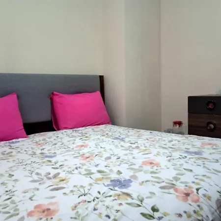 Apartment Kpz Flats - Cheap Staying Sleeping Place