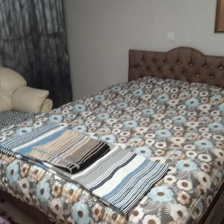 Kpz Flats - Cheap Staying Sleeping Place Apartment *