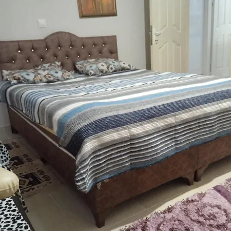 Kpz Flats - Cheap Staying Sleeping Place