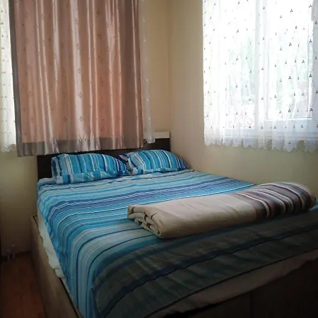 Apartment Kpz Flats - Cheap Staying Sleeping Place