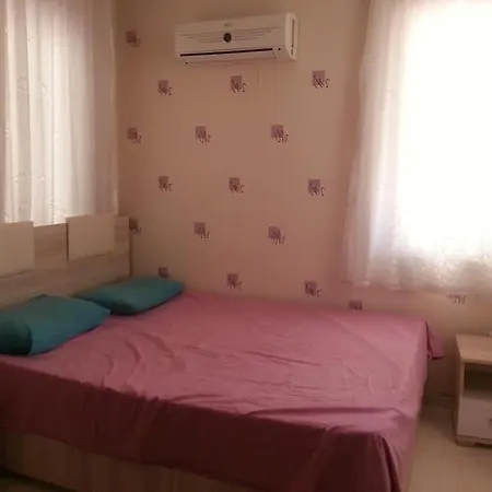 Kpz Flats - Cheap Staying Sleeping Place Apartment *