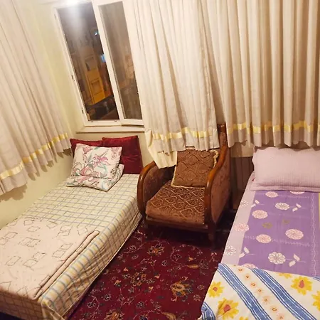 Kpz Flats - Cheap Staying Sleeping Place