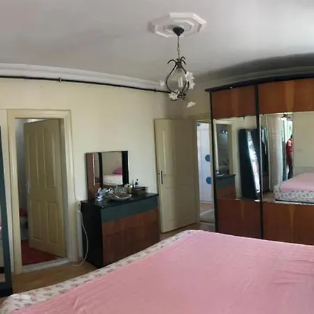 Kpz Flats - Cheap Staying Sleeping Place